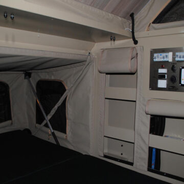 Bush Lapa Vlooi Caravan