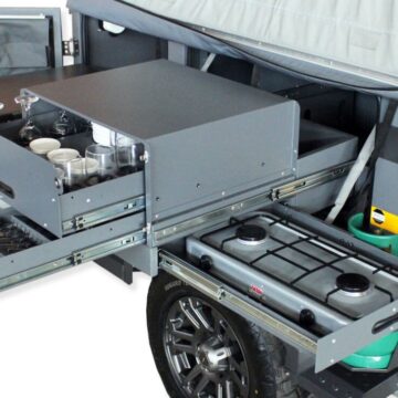 Conqueror Courage Platinum Edition Off-Road Camper