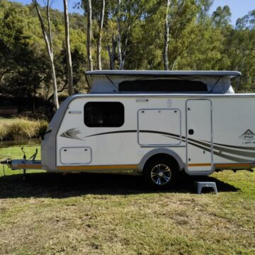 Stealth X-Country 592 ES Caravan
