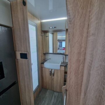 Okto Castello Caravan