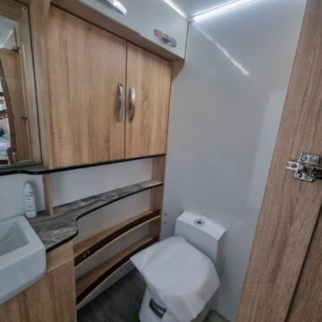 Okto Castello Caravan