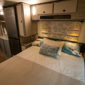 2021 Quantum Comfort Deluxe Caravan