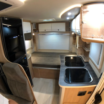 Discoverer 6 Motorhome