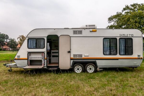 1993-1994-Jurgens-Gazelle-710-caravan