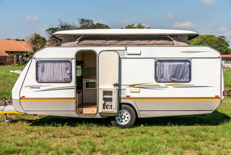 2004 Jurgens Penta caravan