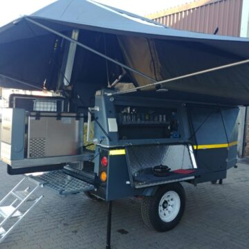 AHA 15-Slide-On Camper (with Chassis)