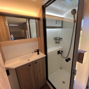 Cascade Roam Caravan