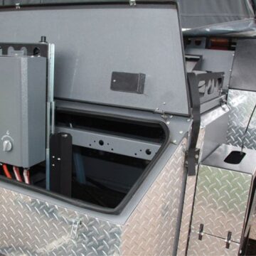 Conqueror Compact Platinum Trailer