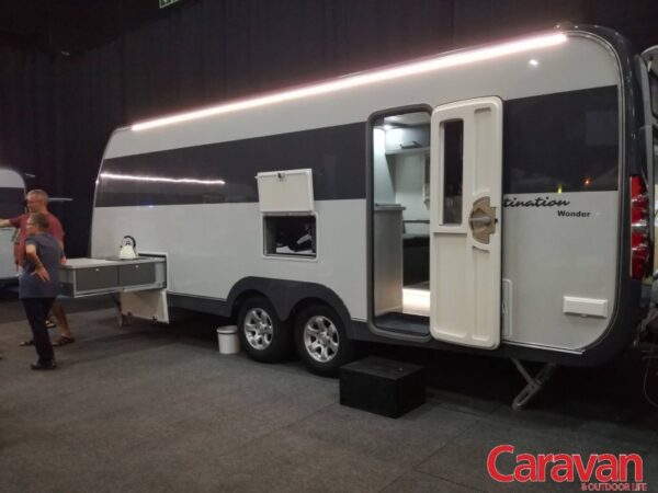 Destination-Wonder-caravan