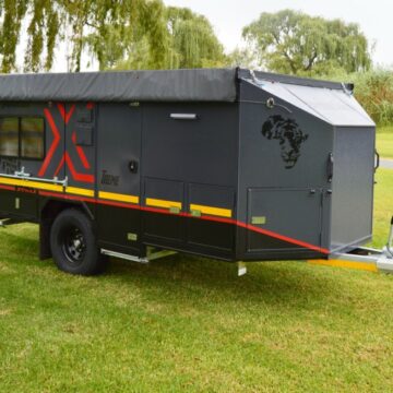 Gladiator Dinette 4-SLeeper Trailer