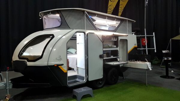 Nayela-Okapi-Caravan