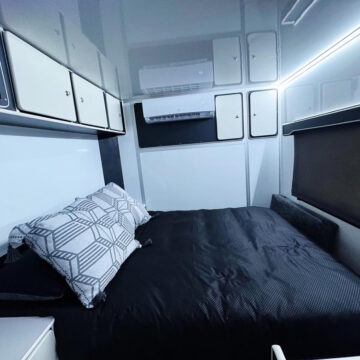 Nayela Mahem Luxury Double-Axle Caravan