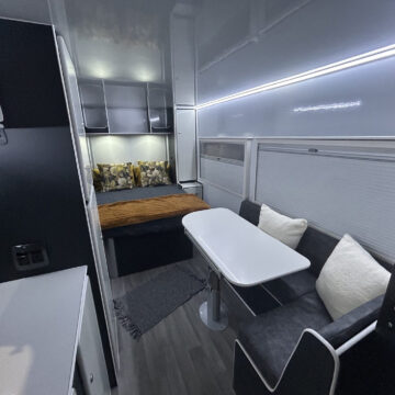 Nayela Mahem Luxury Double-Axle Caravan