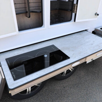 Quantum Pinnacle Caravan