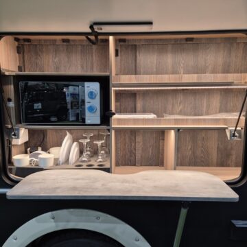 Stealth Renoster Caravan