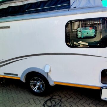 Stealth caravans EVO XHR 533 (3 Sleeper)